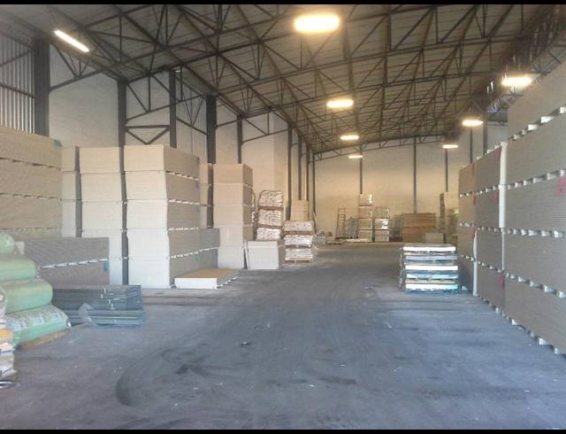 2,400M² WAREHOUSE TO LET IN EPPING INDUSTRIAL